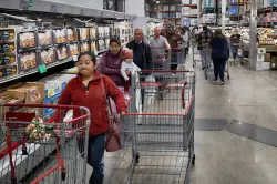 Consumer Sentiment Turns Gloomy